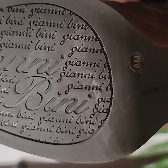 ❤️GIANNI BINI Brown Leather Straps Buckles Block Heel Furry Lined Boots Wo… - Picture 8 of 12